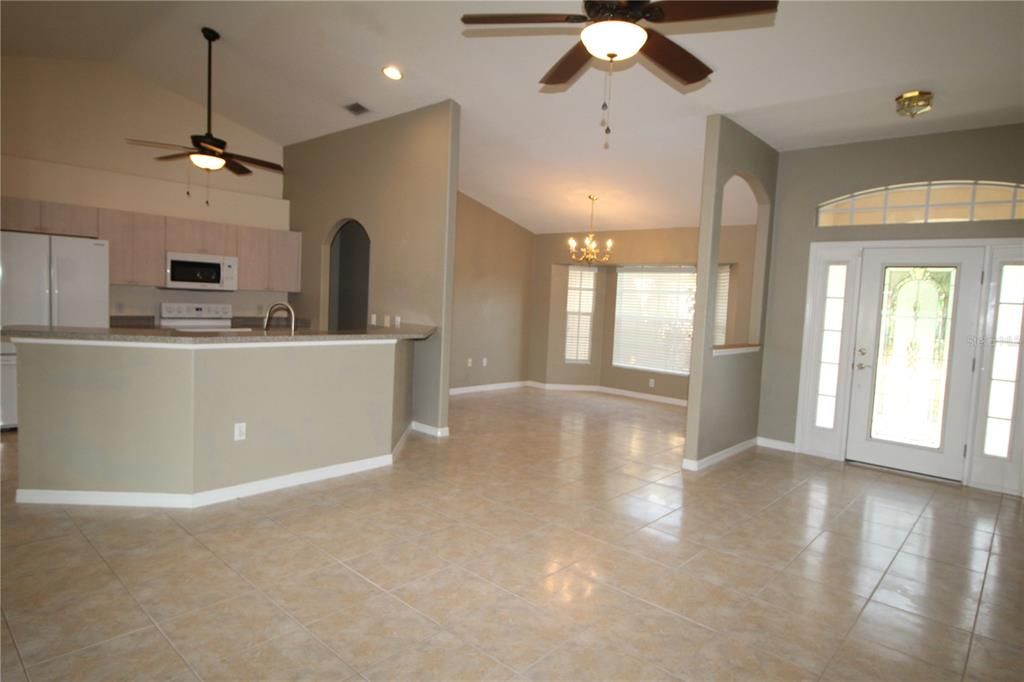 待售: $345,000 (3 贝兹, 2 浴室, 1739 平方英尺)