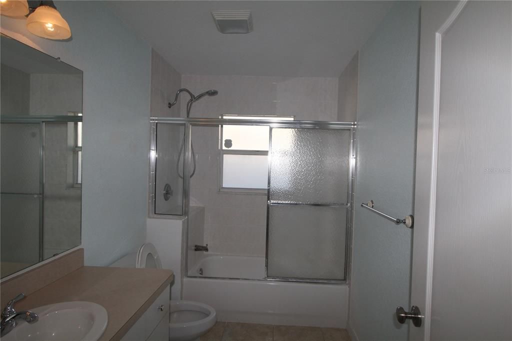 待售: $345,000 (3 贝兹, 2 浴室, 1739 平方英尺)