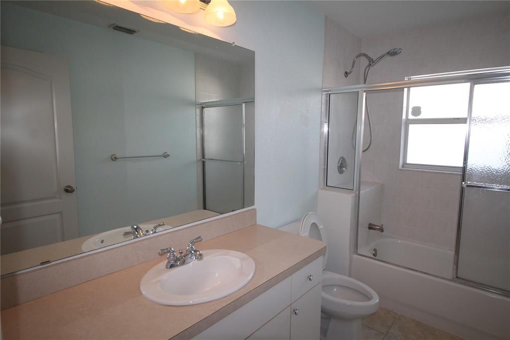 待售: $345,000 (3 贝兹, 2 浴室, 1739 平方英尺)