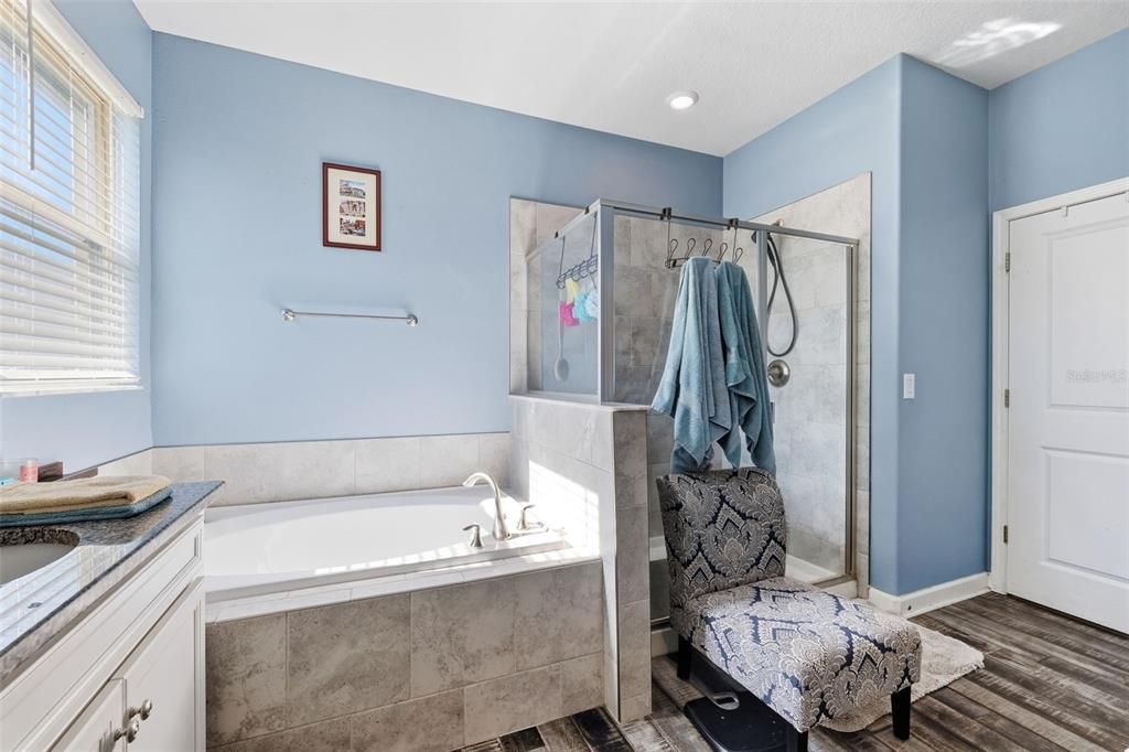 For Sale: $489,900 (4 beds, 3 baths, 2061 Square Feet)