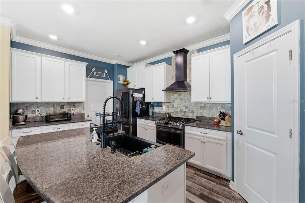 For Sale: $489,900 (4 beds, 3 baths, 2061 Square Feet)