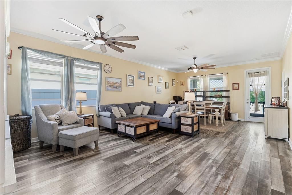 For Sale: $489,900 (4 beds, 3 baths, 2061 Square Feet)