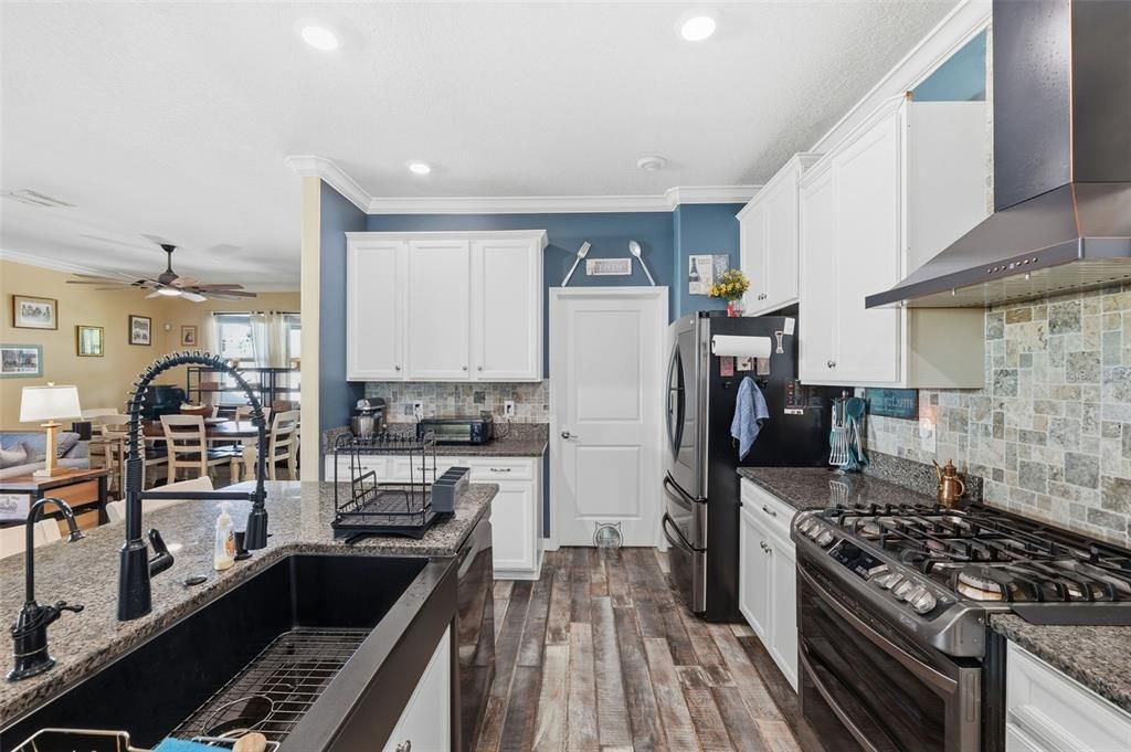 For Sale: $489,900 (4 beds, 3 baths, 2061 Square Feet)