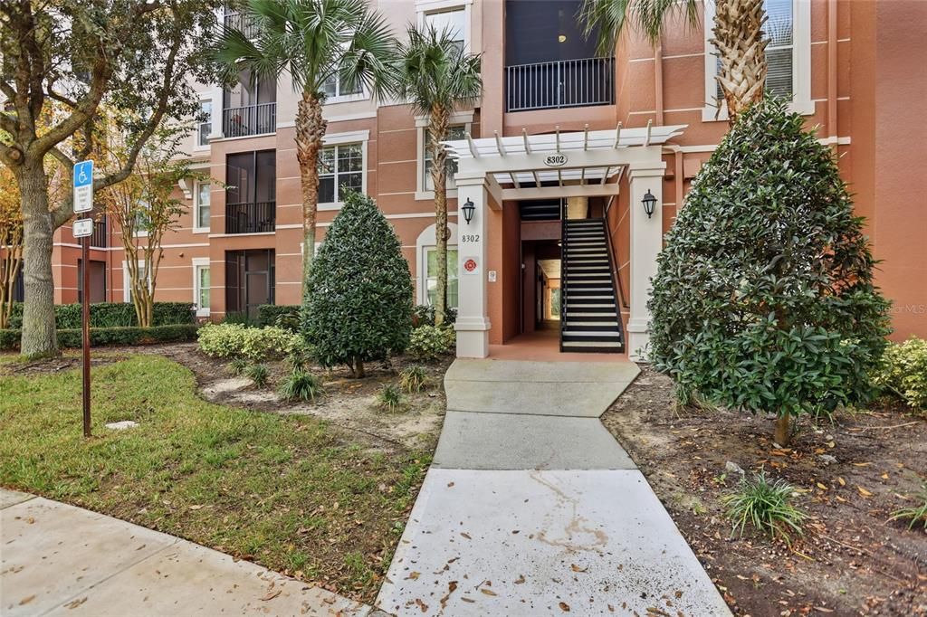 En Venta: $198,900 (3 camas, 2 baños, 1384 Pies cuadrados)