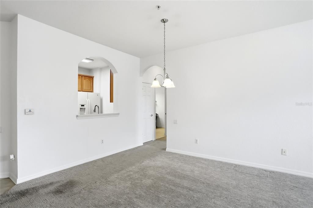 En Venta: $198,900 (3 camas, 2 baños, 1384 Pies cuadrados)