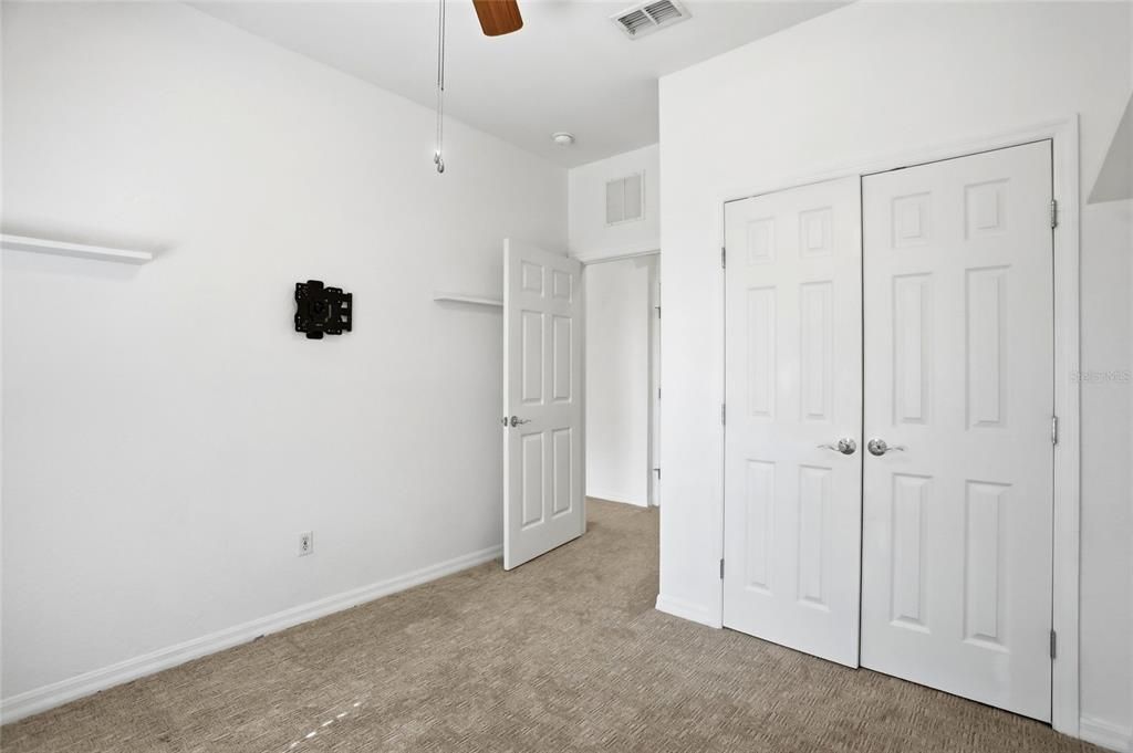 En Venta: $198,900 (3 camas, 2 baños, 1384 Pies cuadrados)