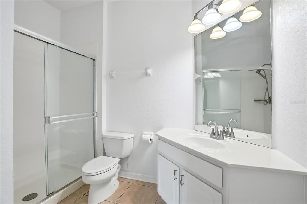 En Venta: $198,900 (3 camas, 2 baños, 1384 Pies cuadrados)