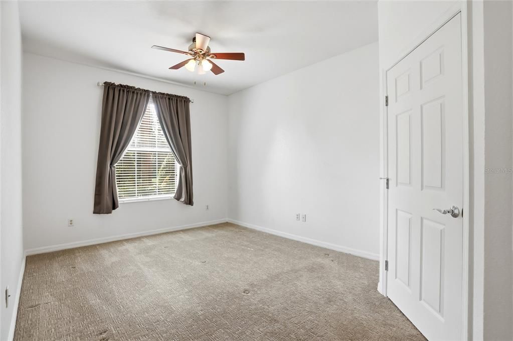 En Venta: $198,900 (3 camas, 2 baños, 1384 Pies cuadrados)