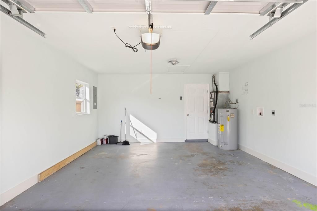 На продажу: $295,000 (2 спален, 2 ванн, 1190 Квадратных фут)