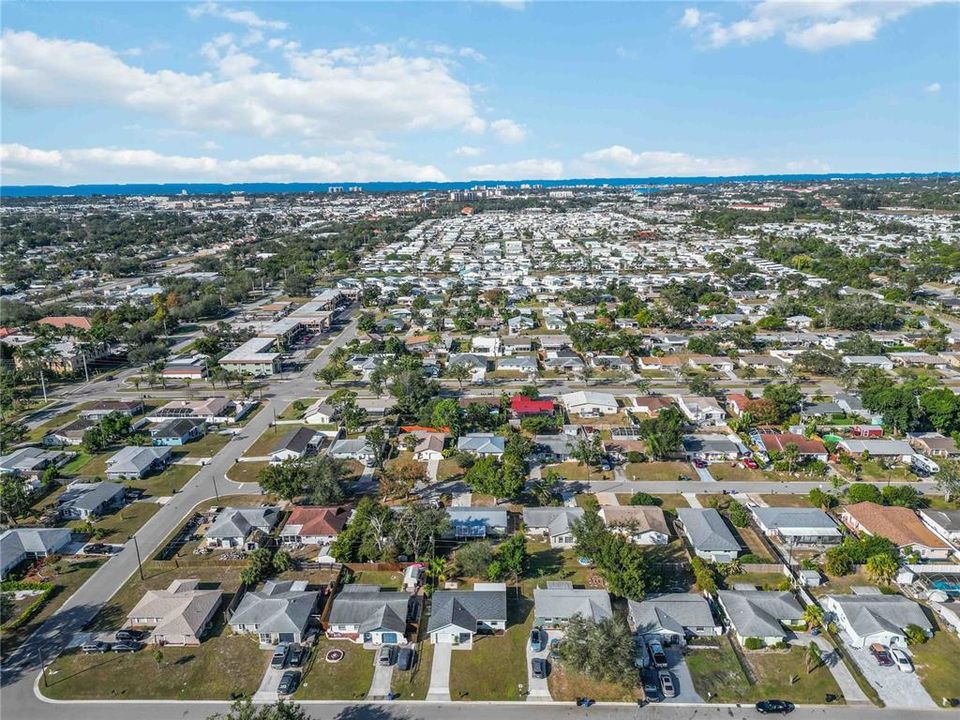 На продажу: $295,000 (2 спален, 2 ванн, 1190 Квадратных фут)