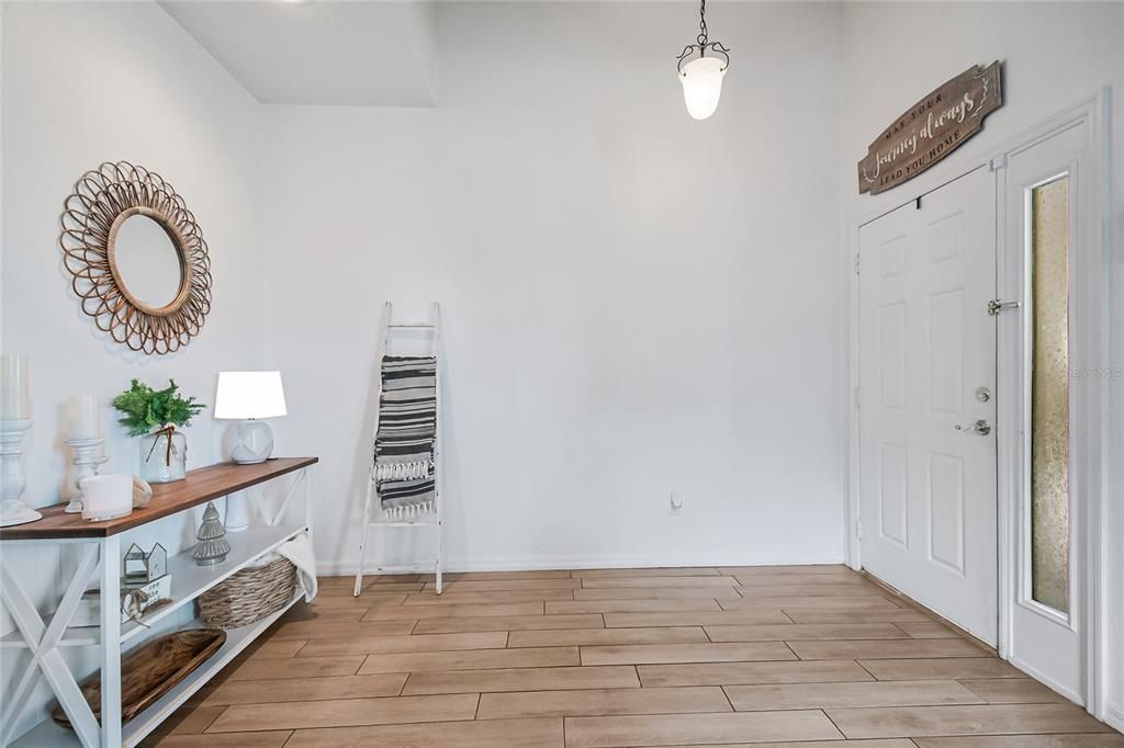 En Venta: $379,995 (3 camas, 2 baños, 1774 Pies cuadrados)