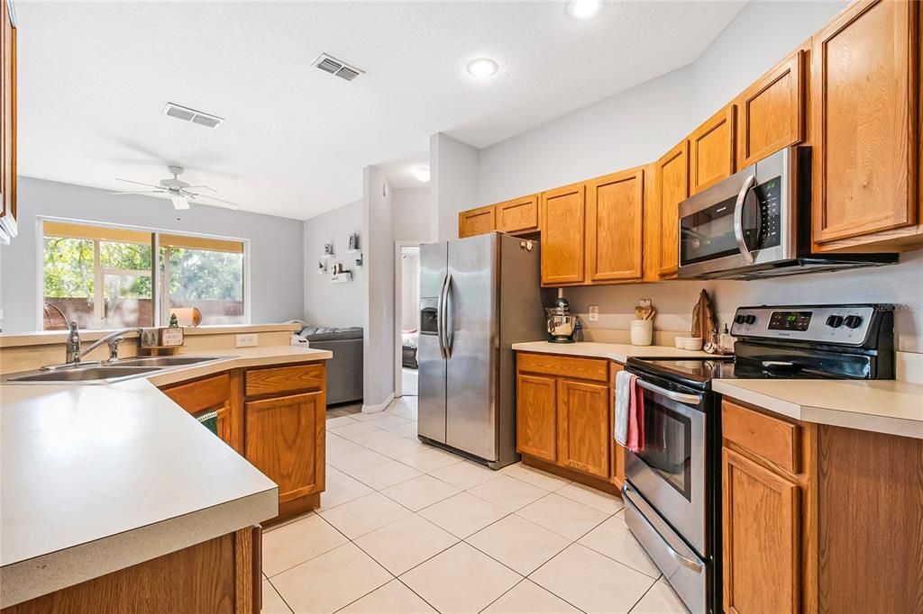 En Venta: $379,995 (3 camas, 2 baños, 1774 Pies cuadrados)