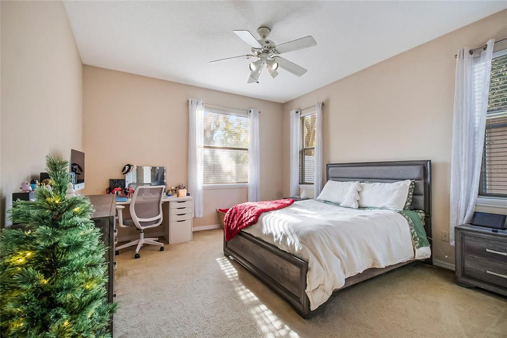 En Venta: $379,995 (3 camas, 2 baños, 1774 Pies cuadrados)