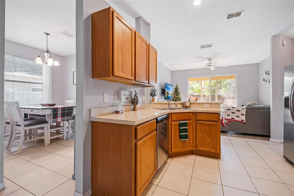 En Venta: $379,995 (3 camas, 2 baños, 1774 Pies cuadrados)