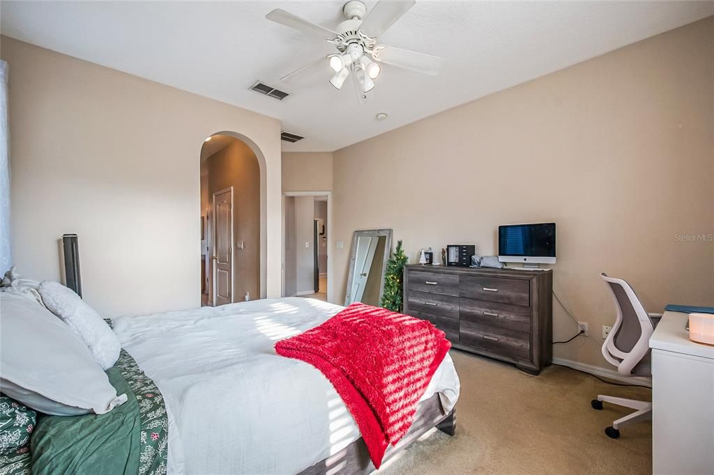 En Venta: $379,995 (3 camas, 2 baños, 1774 Pies cuadrados)