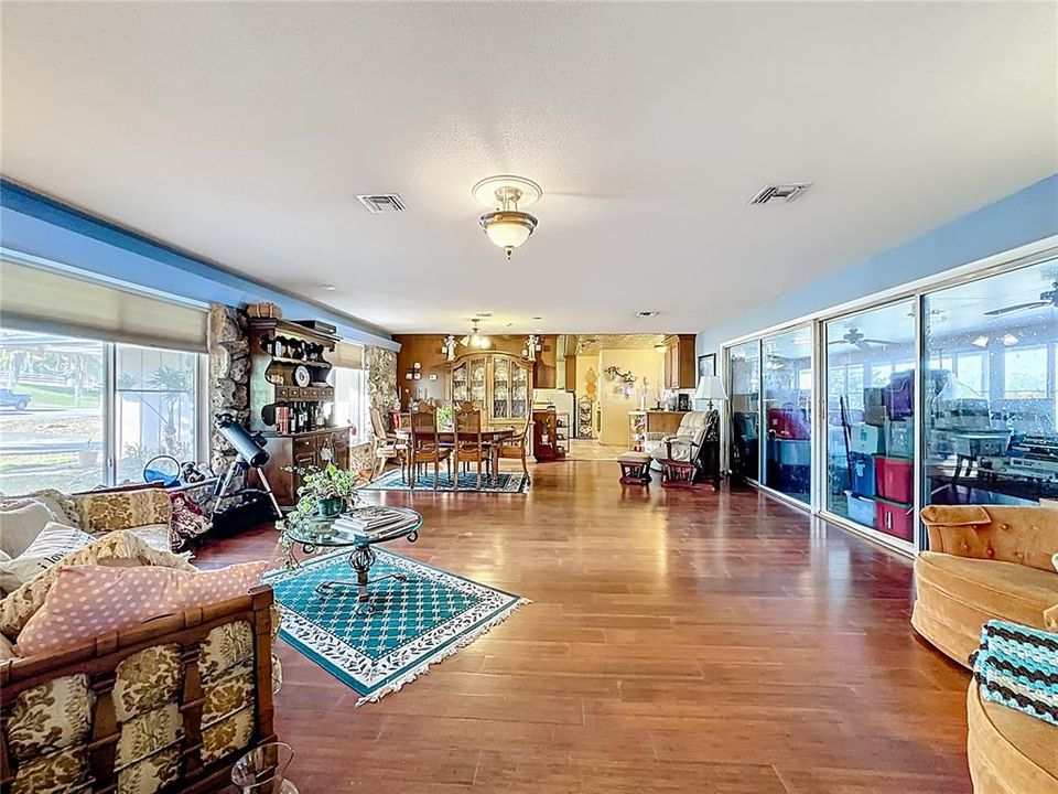 На продажу: $725,000 (3 спален, 3 ванн, 3504 Квадратных фут)