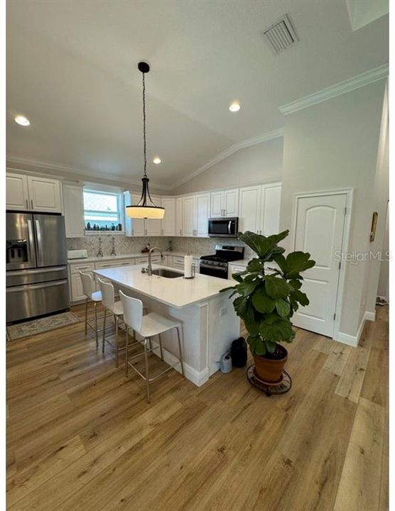 For Sale: $440,000 (4 beds, 2 baths, 1776 Square Feet)