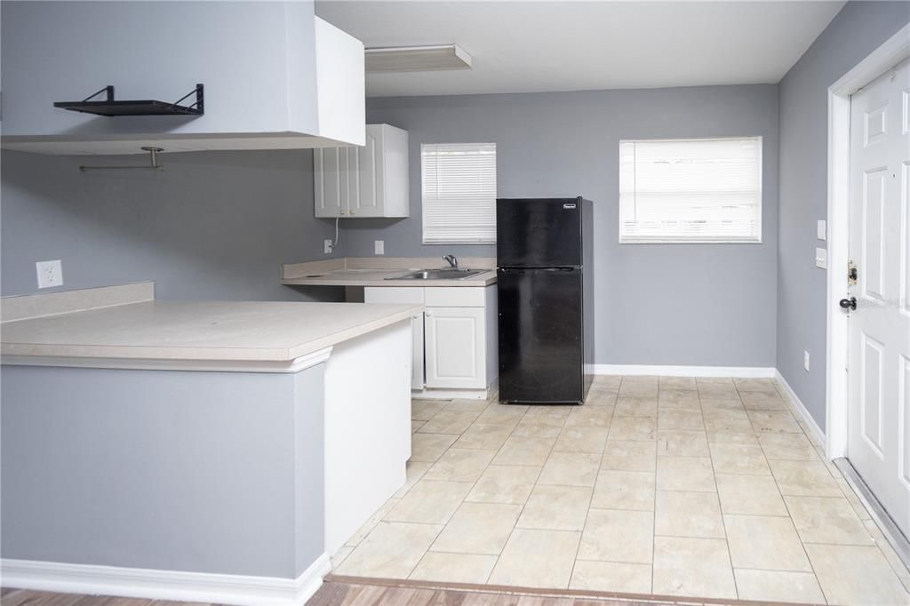 En Renta: $850 (0 camas, 1 baños, 570 Pies cuadrados)