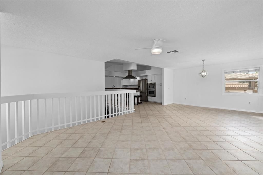 待售: $329,000 (2 贝兹, 2 浴室, 1910 平方英尺)