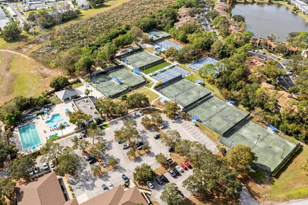 待售: $329,000 (2 贝兹, 2 浴室, 1910 平方英尺)