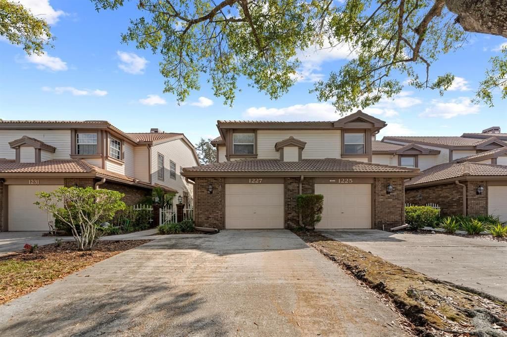 待售: $329,000 (2 贝兹, 2 浴室, 1910 平方英尺)