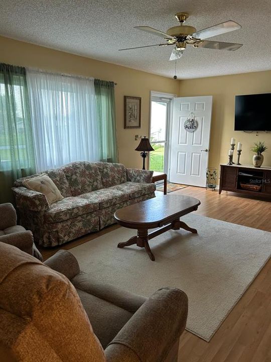 En Renta: $2,300 (2 camas, 2 baños, 1296 Pies cuadrados)