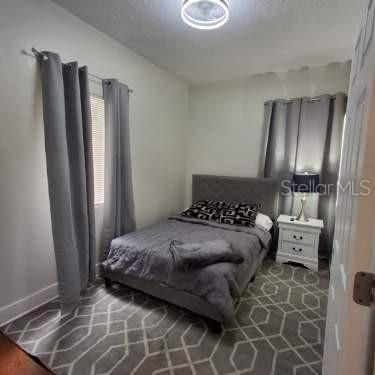 出租: $900 (4 贝兹, 2 浴室, 2090 平方英尺)