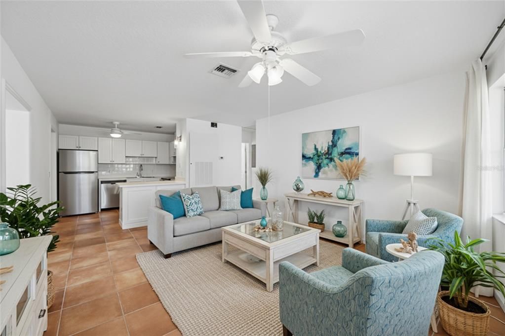 For Sale: $1,095,000 (2 beds, 2 baths, 1120 Square Feet)