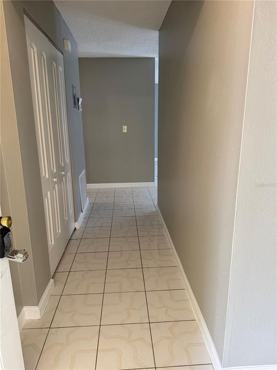 En Venta: $285,000 (3 camas, 2 baños, 1252 Pies cuadrados)