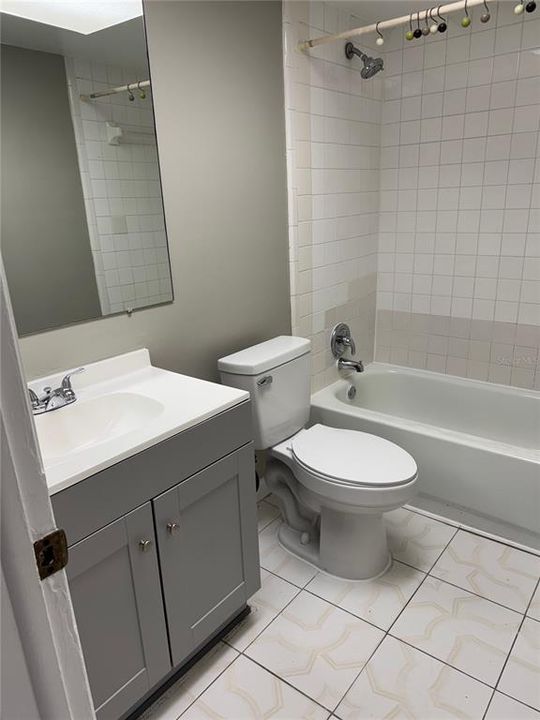 En Venta: $285,000 (3 camas, 2 baños, 1252 Pies cuadrados)