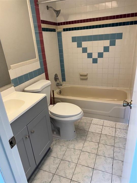 En Venta: $285,000 (3 camas, 2 baños, 1252 Pies cuadrados)