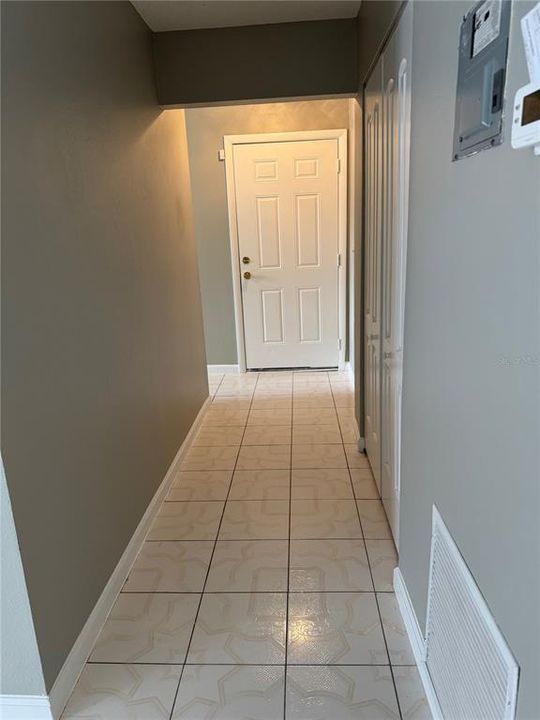 En Venta: $285,000 (3 camas, 2 baños, 1252 Pies cuadrados)