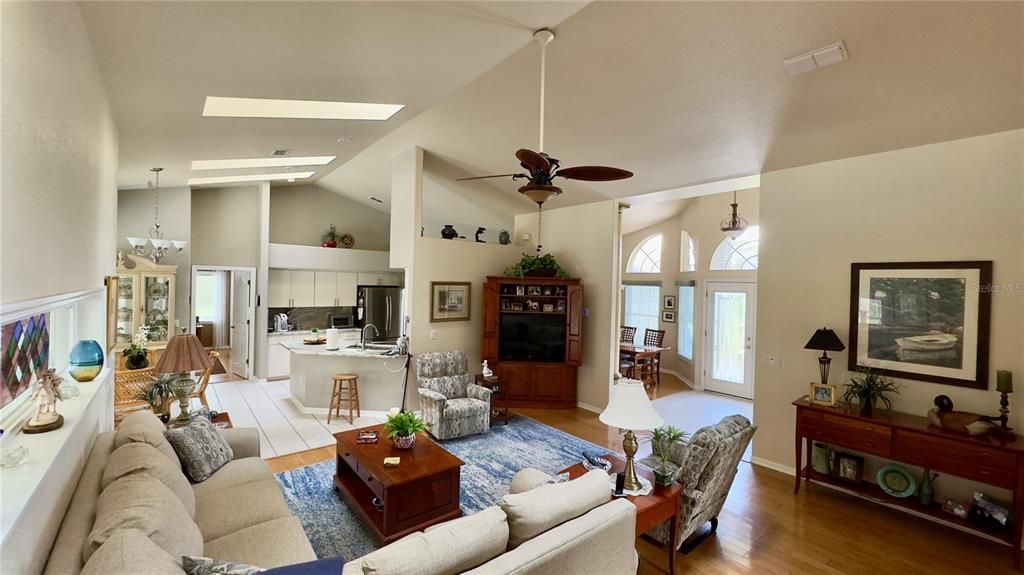 For Sale: $494,999 (3 beds, 2 baths, 2147 Square Feet)