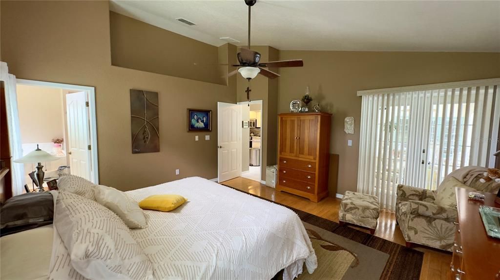 For Sale: $494,999 (3 beds, 2 baths, 2147 Square Feet)