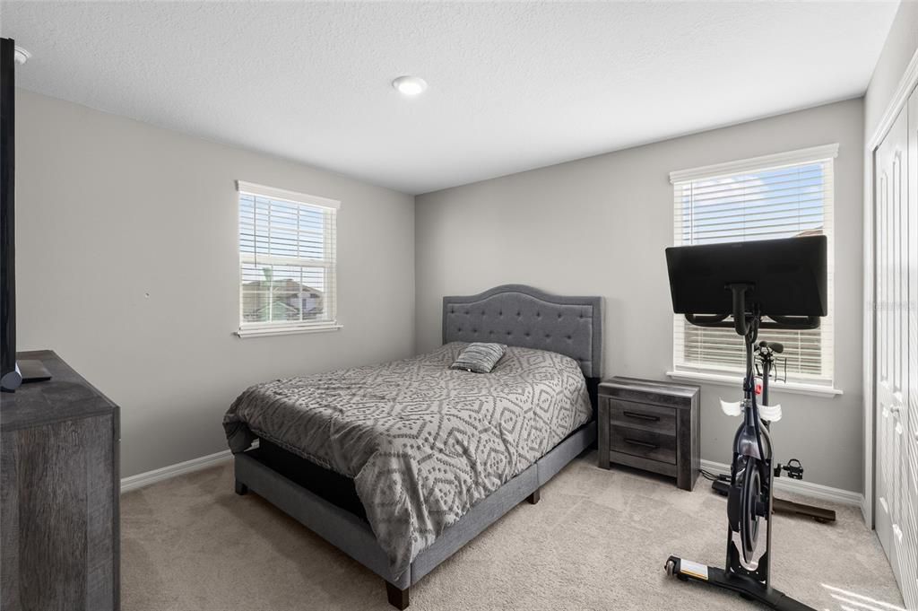 На продажу: $619,000 (4 спален, 2 ванн, 3269 Квадратных фут)