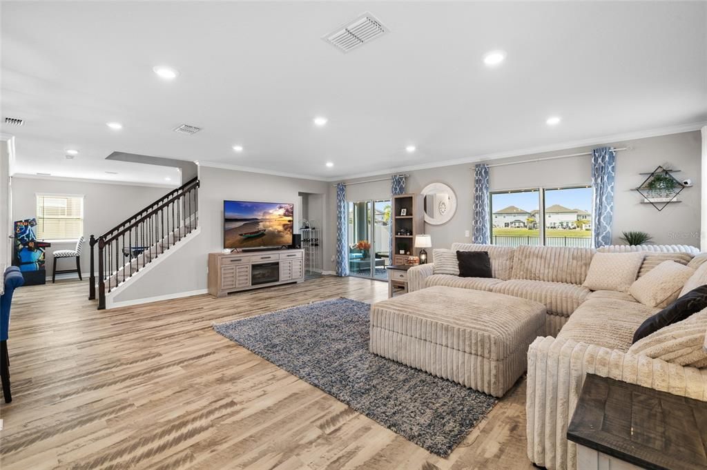 На продажу: $619,000 (4 спален, 2 ванн, 3269 Квадратных фут)