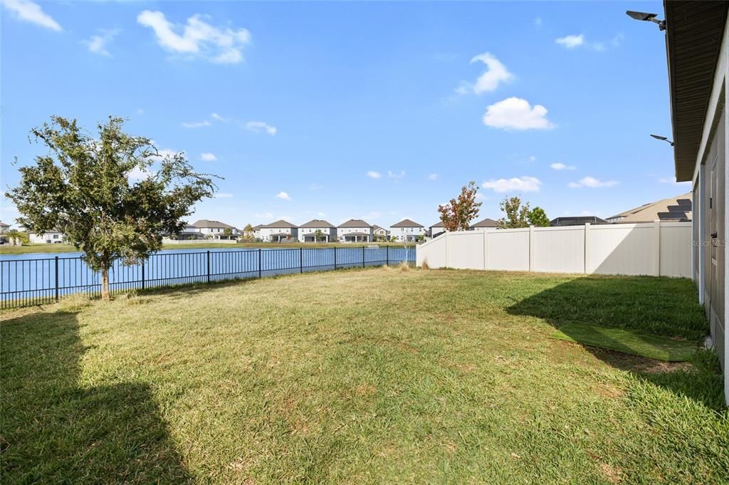 На продажу: $619,000 (4 спален, 2 ванн, 3269 Квадратных фут)