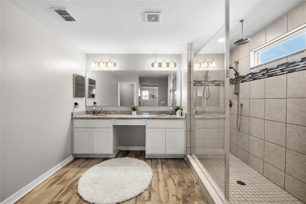 На продажу: $619,000 (4 спален, 2 ванн, 3269 Квадратных фут)