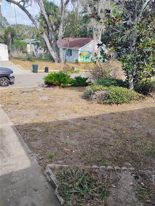 На продажу: $225,000 (2 спален, 1 ванн, 1084 Квадратных фут)