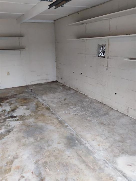 На продажу: $225,000 (2 спален, 1 ванн, 1084 Квадратных фут)