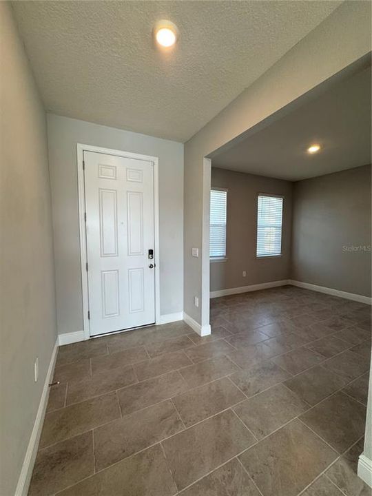 For Rent: $3,800 (4 beds, 3 baths, 2756 Square Feet)