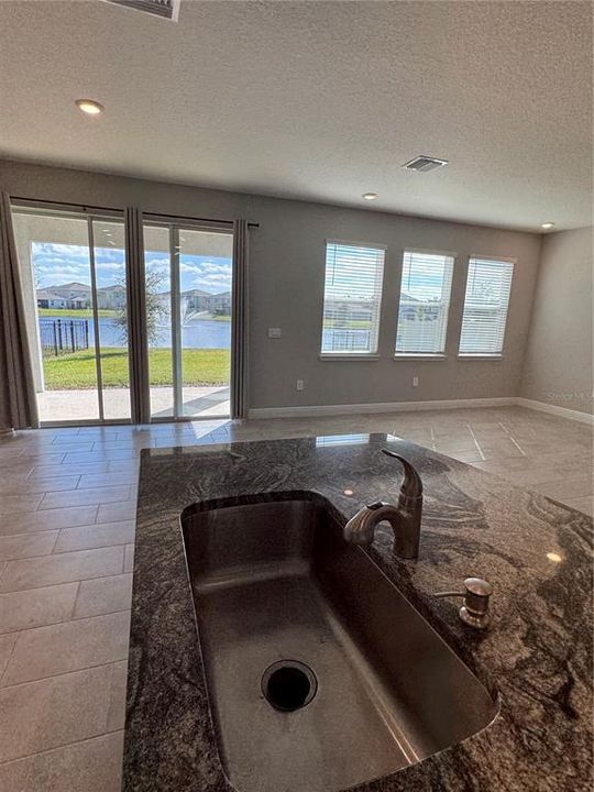 For Rent: $3,800 (4 beds, 3 baths, 2756 Square Feet)