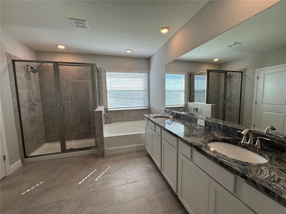 For Rent: $3,800 (4 beds, 3 baths, 2756 Square Feet)