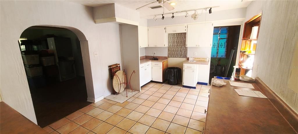 For Sale: $235,000 (3 beds, 2 baths, 1547 Square Feet)