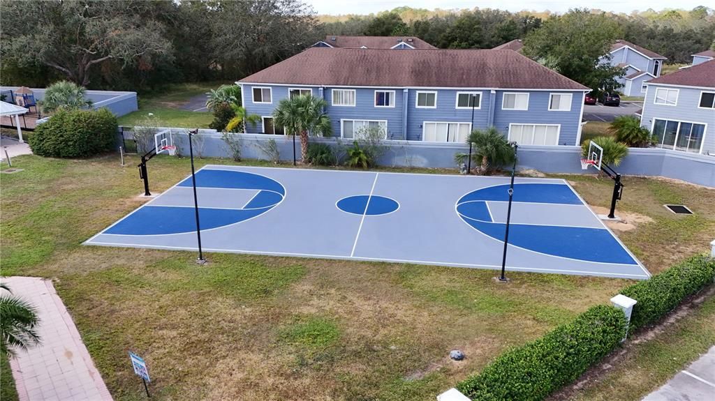 For Rent: $1,650 (3 beds, 2 baths, 1400 Square Feet)