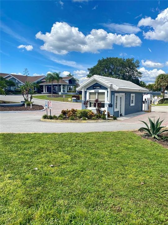 For Rent: $1,650 (3 beds, 2 baths, 1400 Square Feet)