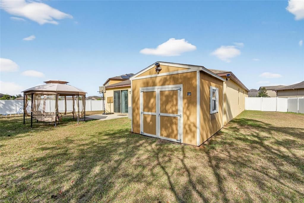 На продажу: $354,900 (3 спален, 2 ванн, 2058 Квадратных фут)