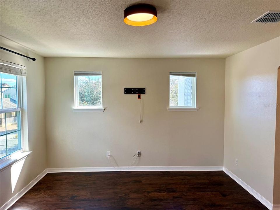 En Renta: $3,500 (3 camas, 2 baños, 1980 Pies cuadrados)