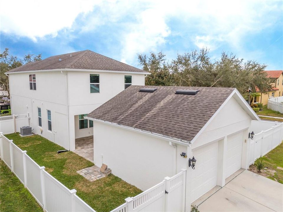 For Rent: $3,500 (3 beds, 2 baths, 1980 Square Feet)