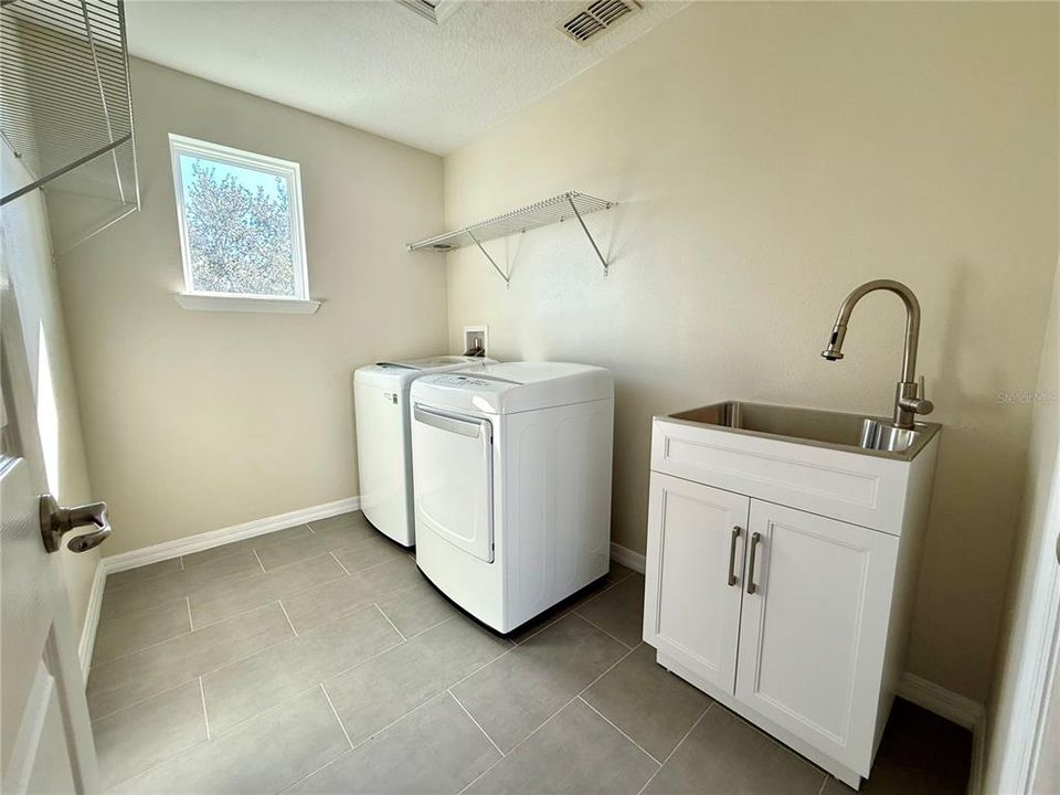 En Renta: $3,500 (3 camas, 2 baños, 1980 Pies cuadrados)